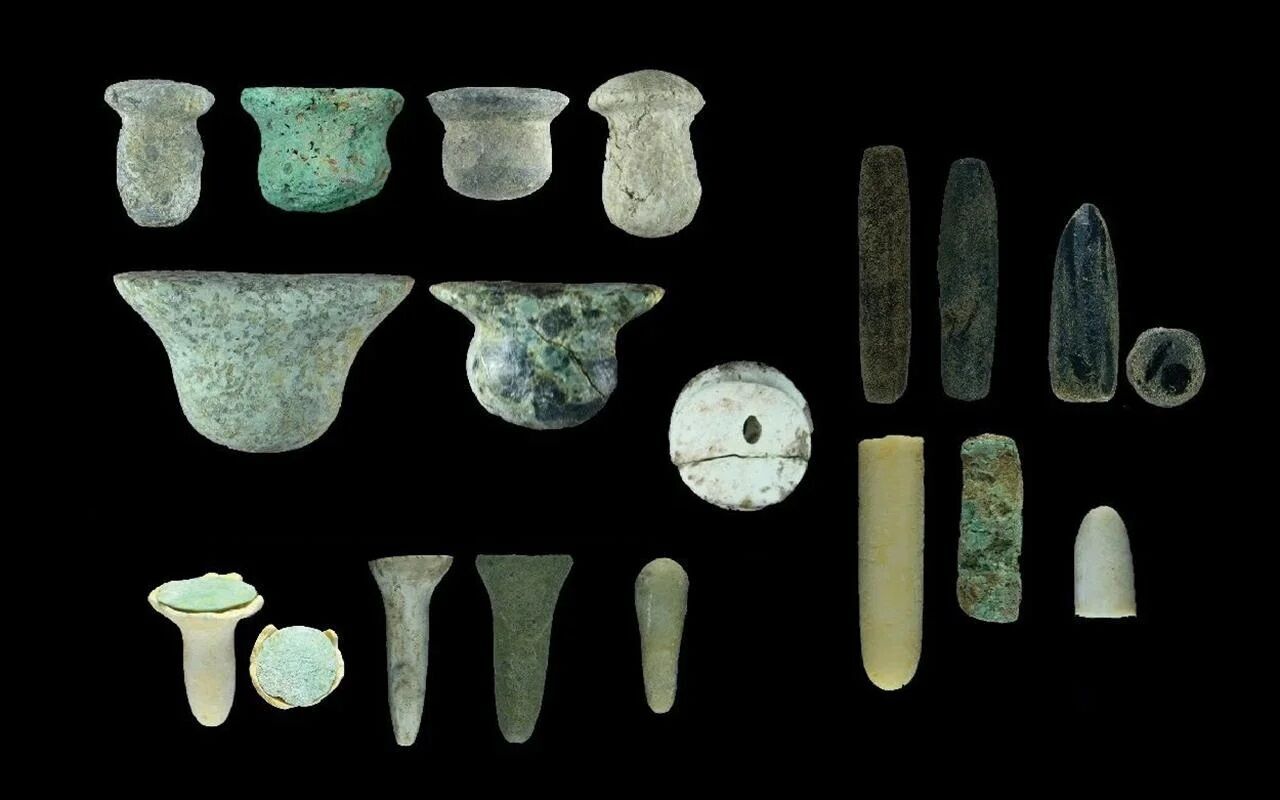 Археологи знайшли докази пірсингу на рештках доісторичних людей (фото)