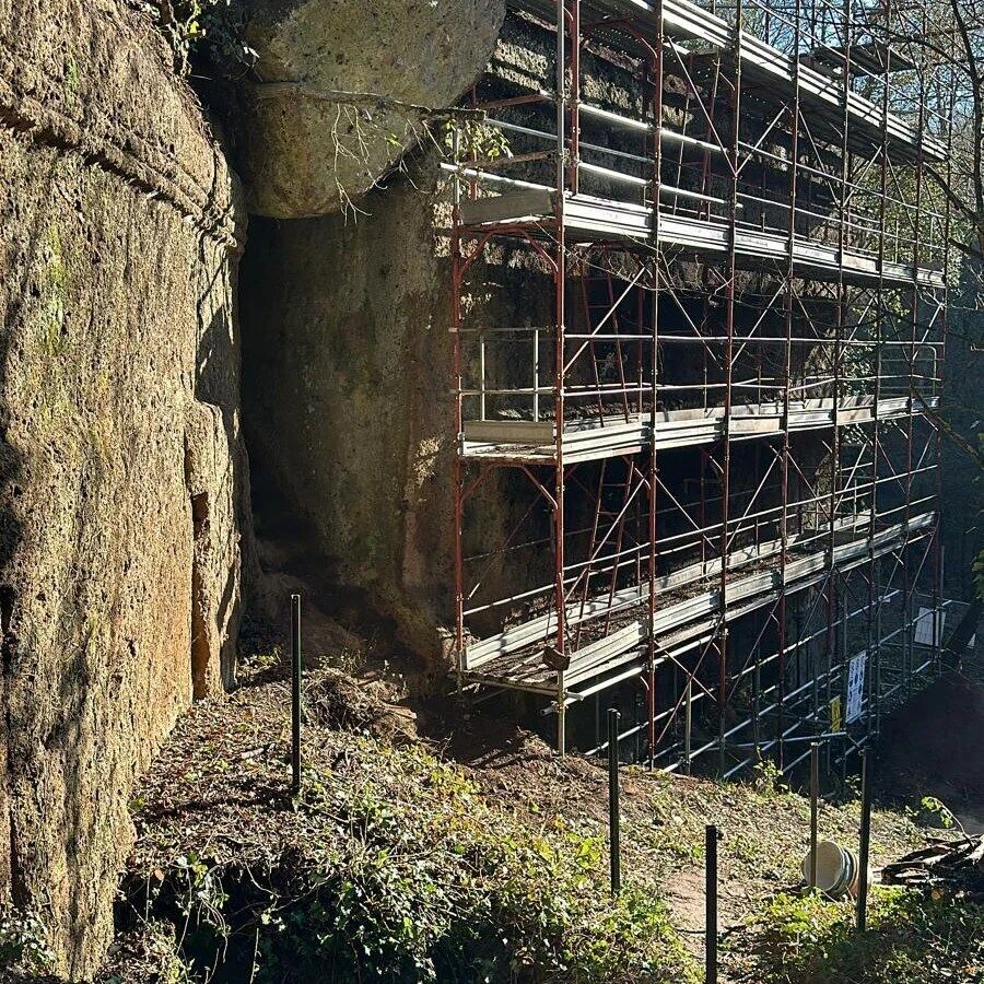 Археологи нашли в Италии идеально сохранившуюся гробницу 2500-летней давности (фото)