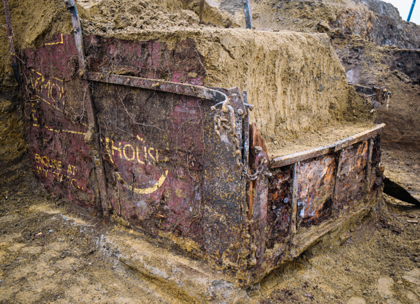 У Бельгії відкопали майже 100-річний британський залізничний контейнер (фото)