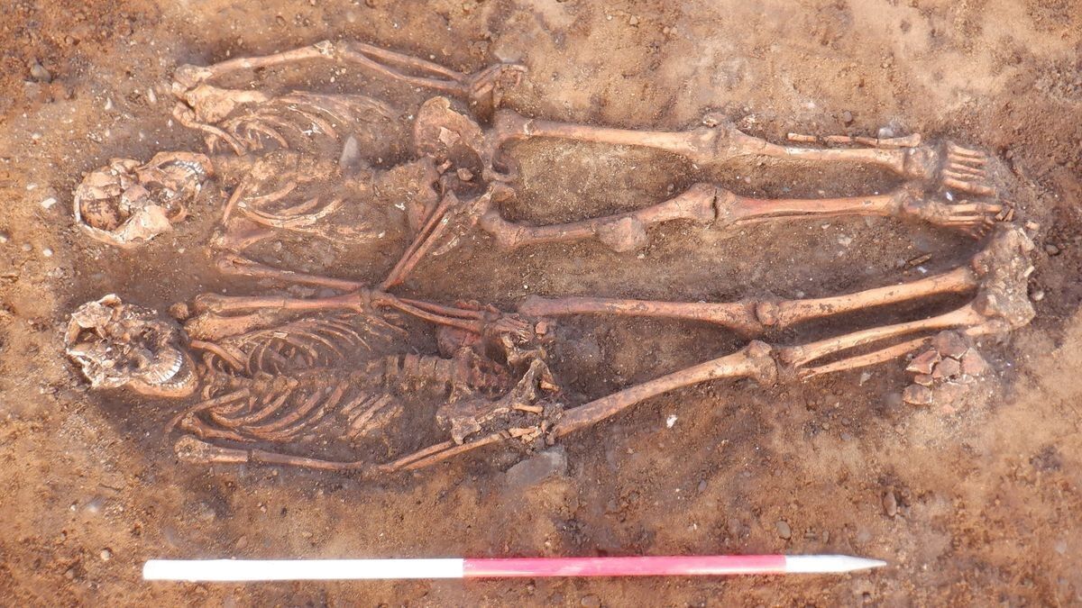 More than 140 medieval graves of ''executed criminals'' were found in Northern Ireland (photo)