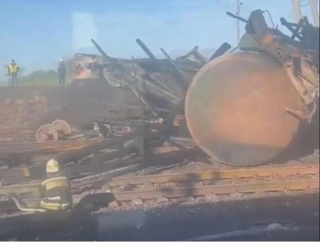 UAVs derailed a freight train with fuel at the Kotluban station in Volgograd (photo, video)