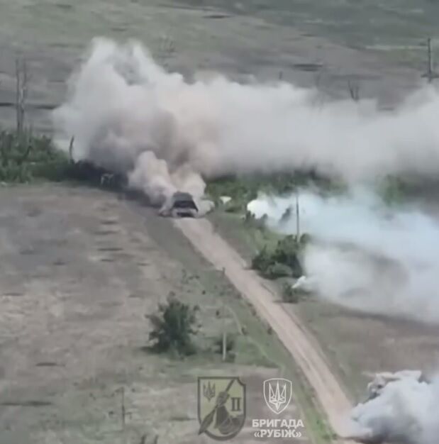 Воины Нацгвардии на Лиманском направлении сожгли три российские ''танки-сараи'' (видео)