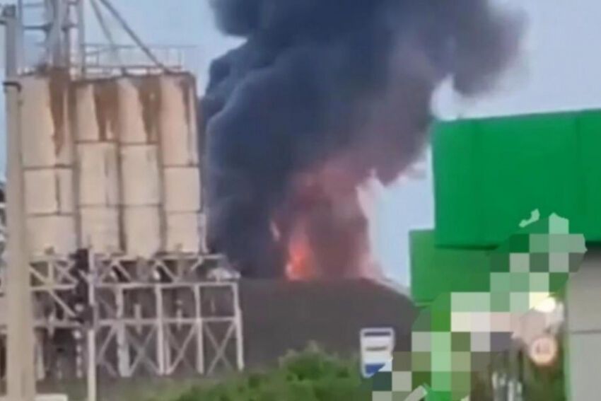 З вогнем не можуть впоратися 11 пожежних команд: дрон атакував нафтобазу у Тамбовській області рф (фото, відео)