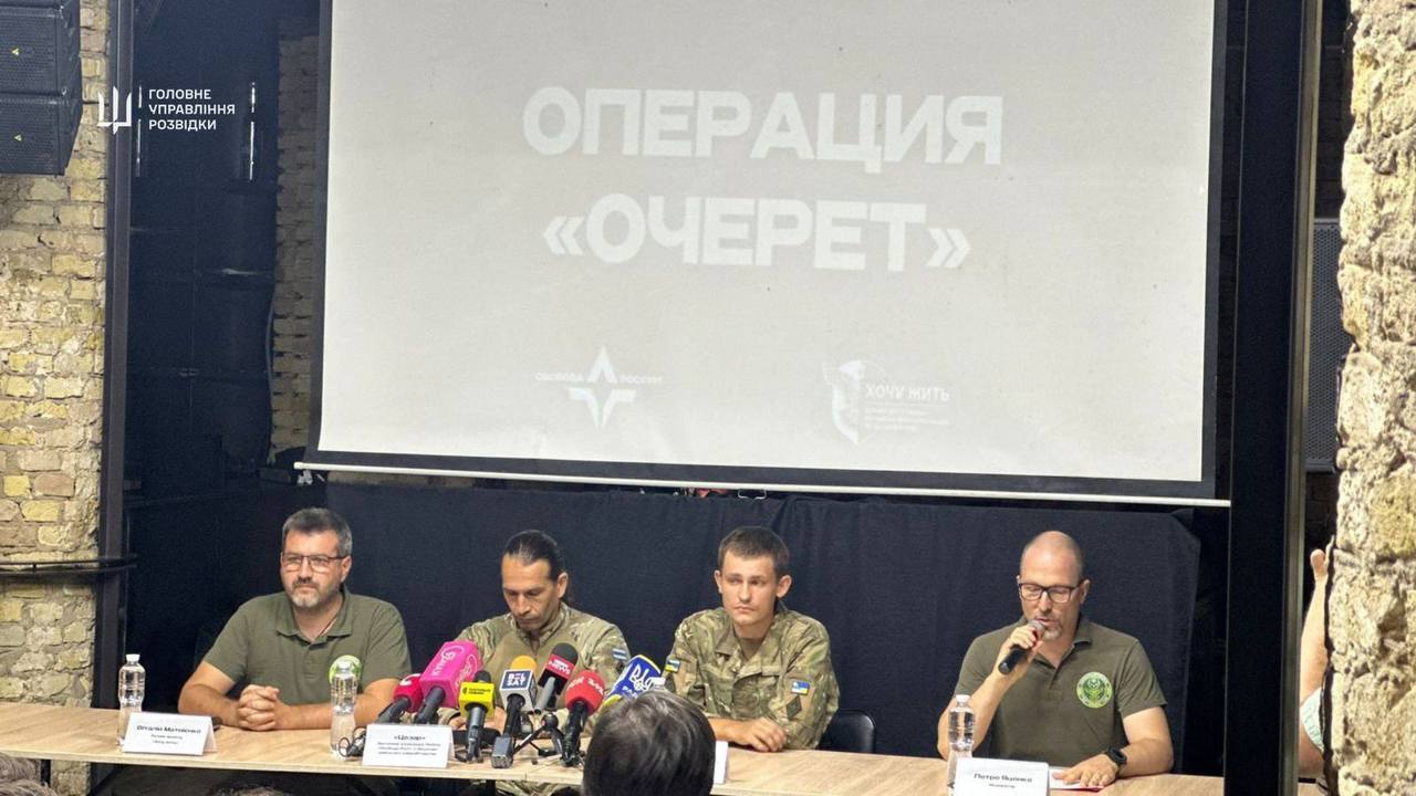 Спецоперація ГУР ''Очерет'': окупант перейшов на бік України та підірвав штаб з офіцерами Шторм-Z (фото)