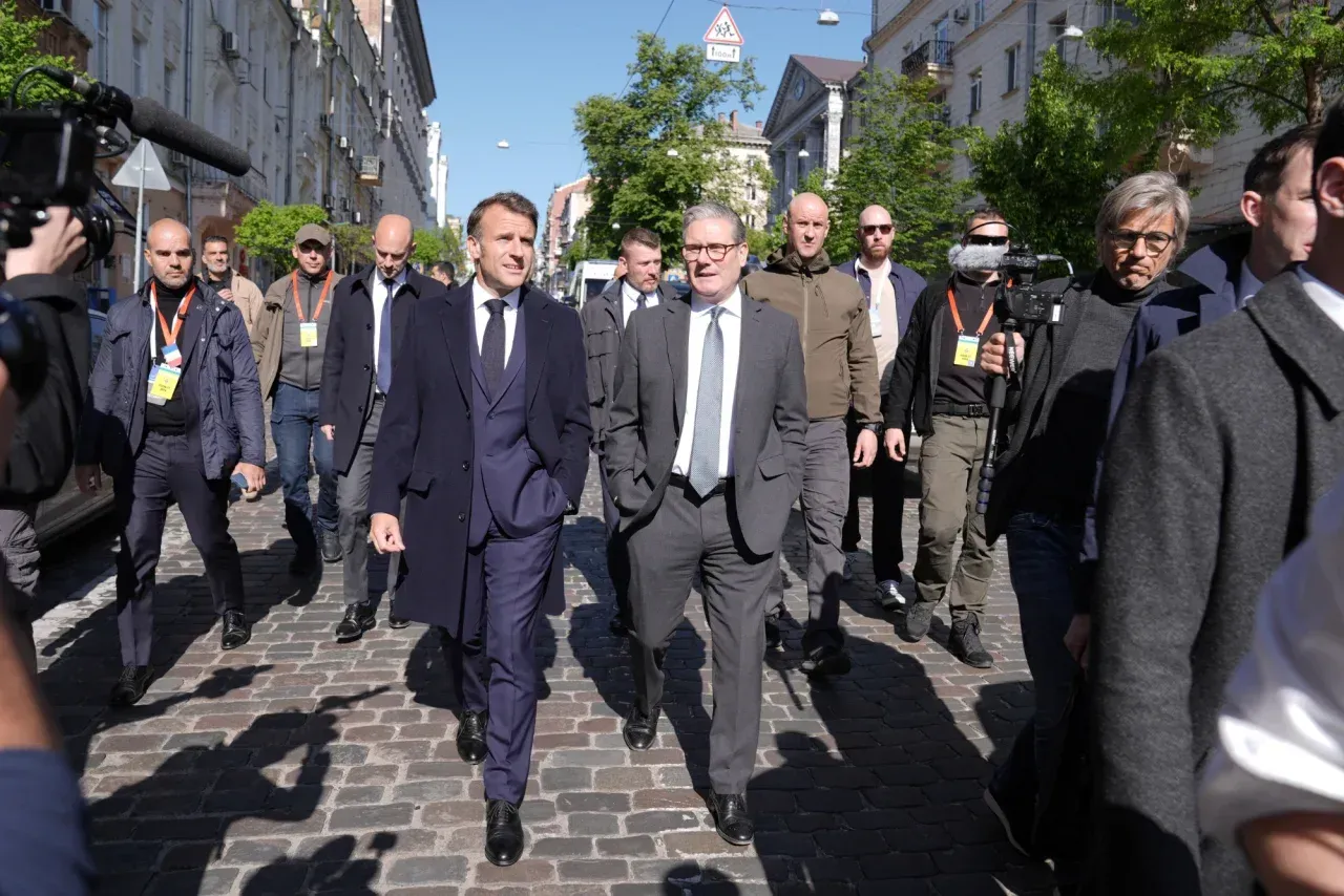 Европейские лидеры вместе с Зеленским почтили павших героев Украины на Майдане Независимости (фото)