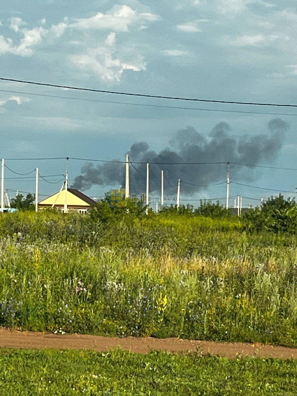 Дрони атакували російський Башкортостан: горить НПЗ ''Газпрому'' (фото, відео)  