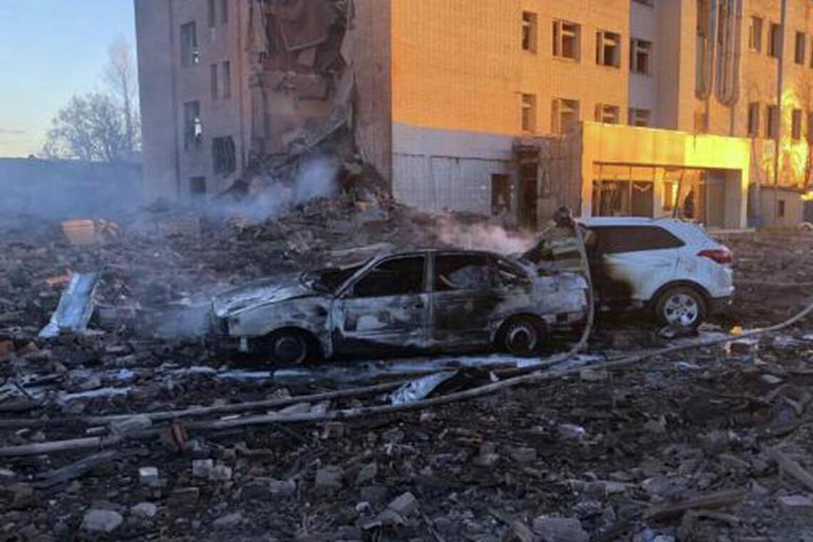 Взрыв снес треть завода 'Авангард': что известно на данный момент, видео руин