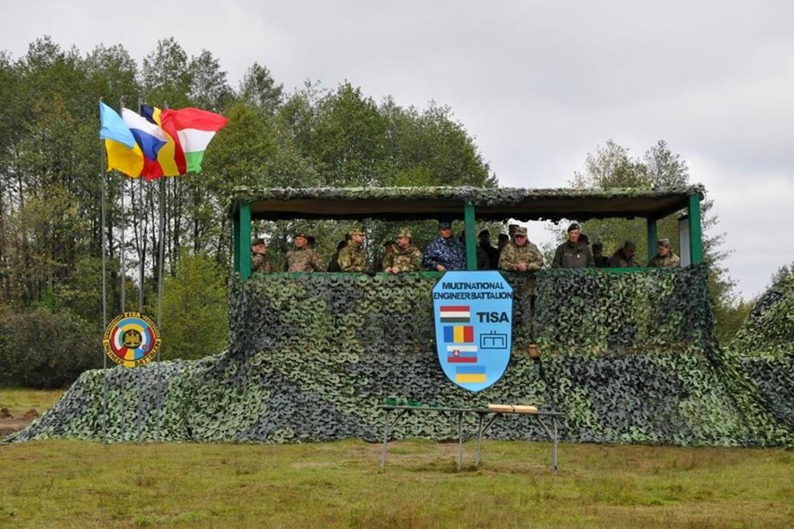 Под Львовом проходят масштабные учения с войсками НАТО: яркие фото