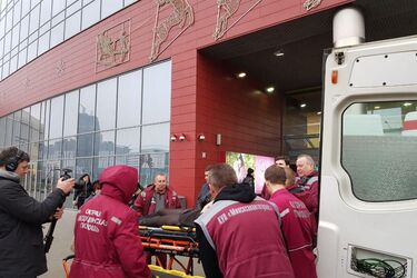 Обломками завалило девушек: фото и видео с места ЧП в торговом центре Минска