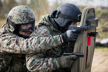 Незадоволених росіян засліплюватимуть: Андрій Окара про злам в РФ