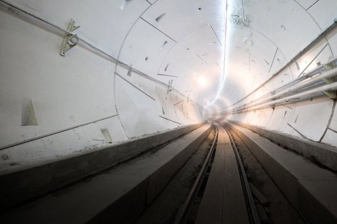 Илон Маск запустил скоростной тоннель в Лос-Анджелесе: как это было, видео очевидцев