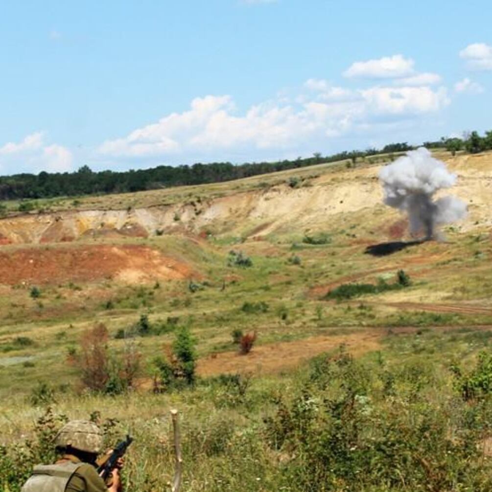 Українські військові здійснили успішну 'вилазку' до ворога на Донбасі: фото трофеїв