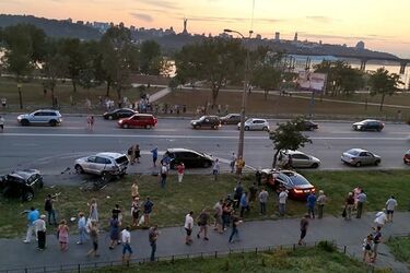 Летів на страшній швидкості: з'явилося відео з моментом жахливої ДТП в Києві