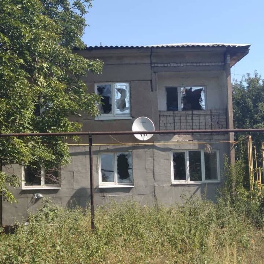 Смертельний обстріл бойовиків на Донбасі: опубліковано фото наслідків