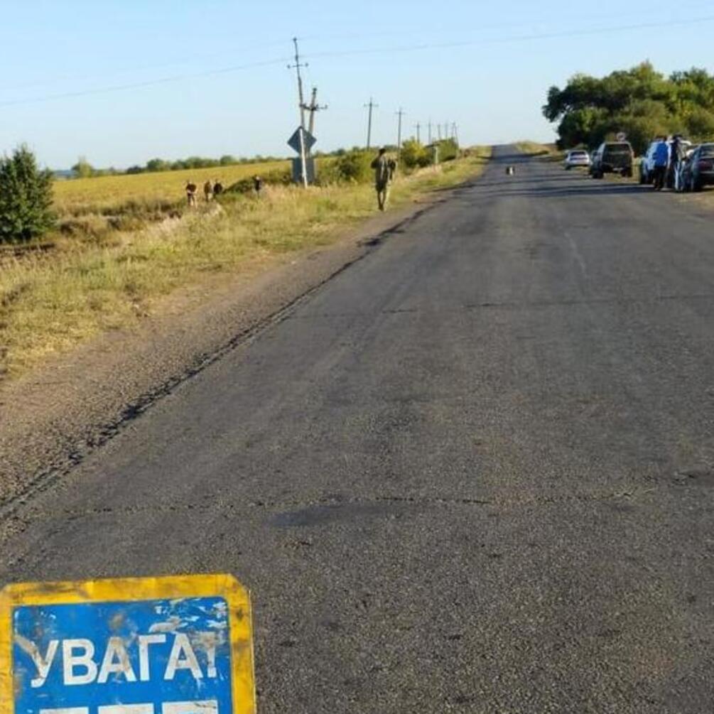 У Луганській області сталася смертельна ДТП з перекиданням: фото з місця аварії