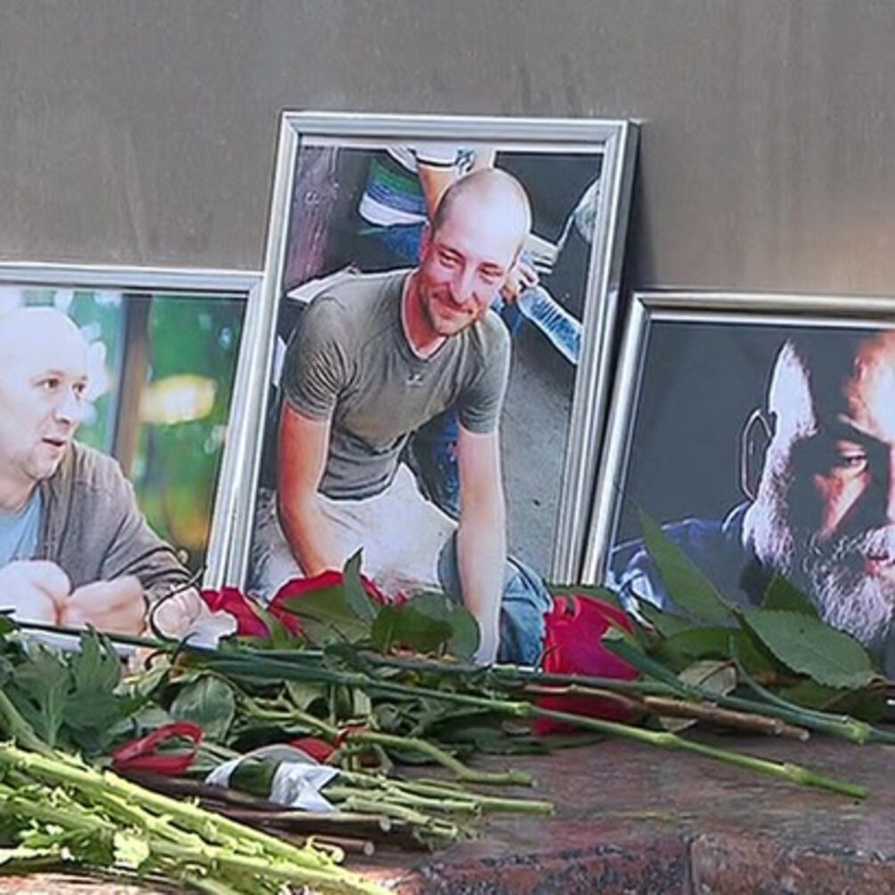 Едят врагов: стало известно, кто мог убить российских журналистов в Африке