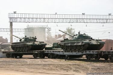 Раскрыт маршрут, по которому российские танки перебрасывают в Украину: фото и видео