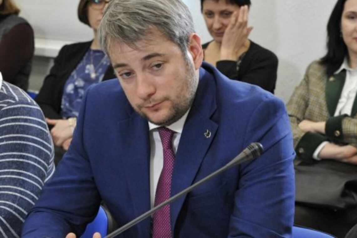Лещенко: Коломойский победил Разумкова, глава Киевской ОГА подал в отставку