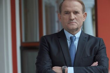 'Анус собі заклейте': акція телеканалів Медведчука викликала гнів у мережі