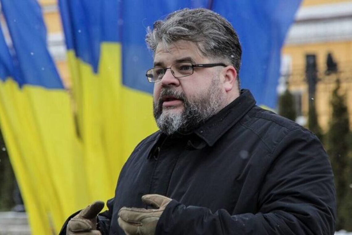 'Принимаете х*йню': политолог обратился к депутату Зеленского на ты и разнес его из-за Донбасса