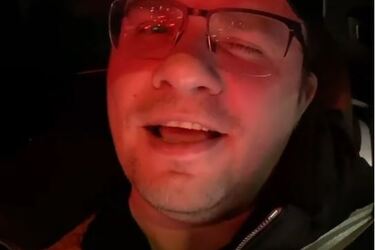 Чоловік Асмус покорчив пики у завидного мужика, відео