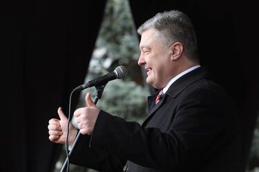 Назван единственный сценарий победы Порошенко на выборах