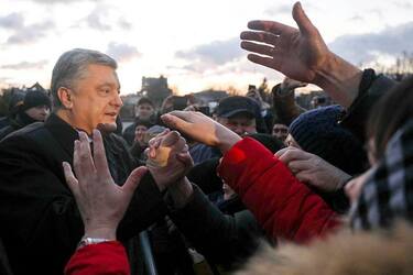 Почти как Януковича: как Порошенко 'поприветствовали' в Ровно