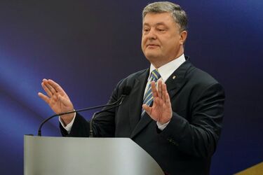 Нацкорпус показав, чим нібито володіють Порошенко і Гладковський в Іспанії