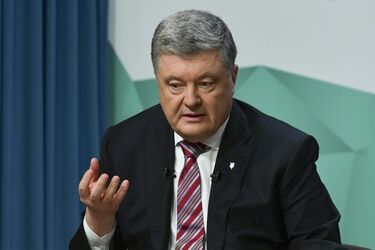Петро Порошенко дзвонить українцям перед виборами? 'Порохофон' викликав глузування