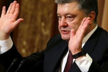 Суд запретит Порошенко покидать страну? Что известно