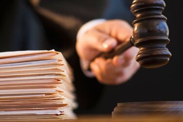 Суд отменил 10 лет тюрьмы для взяточника