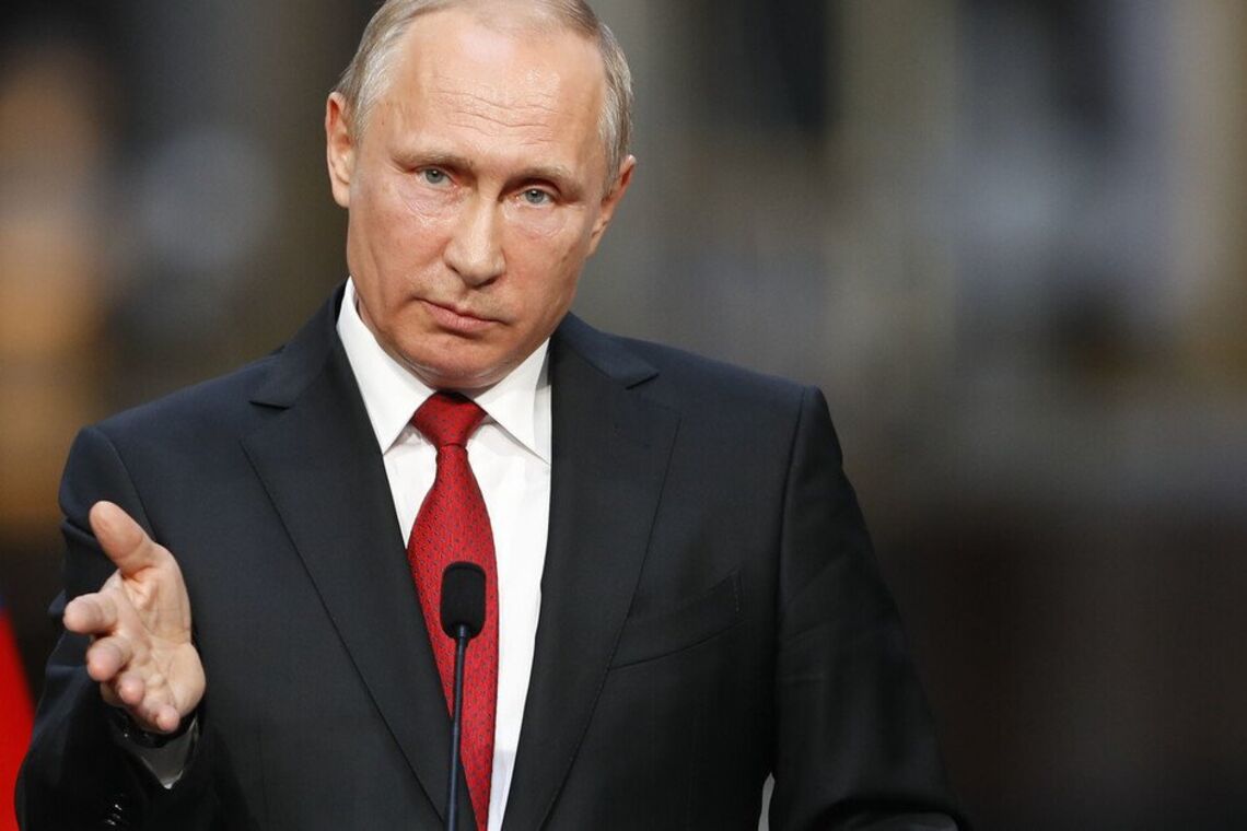 Путин хочет превратить украинцев в россиян