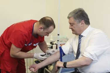 Володимир Ярий: хто він і які результати аналізів Порошенка оголосив