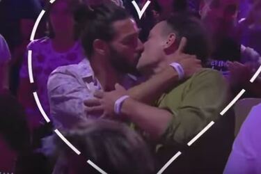 Евровидение 2019: Дана Интернешнл и целующиеся геи возбудили россиян, видео