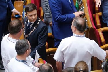 Фото взгляда Зеленского на Ляшко взорвало сеть