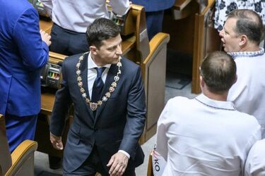 'Дергал за штаны': Ляшко рассказал, как человек Коломойского затыкал Зеленского