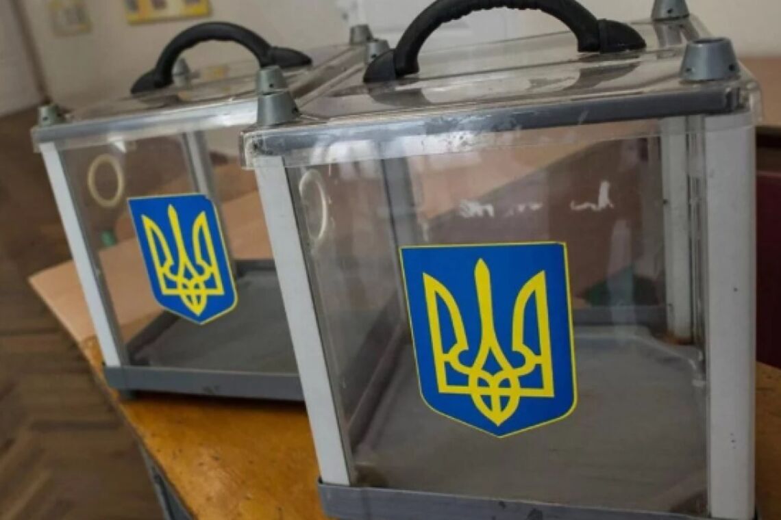 'Це ганьба': як БПП, 'Народний фронт' і Кличко готуються до виборів в Раду