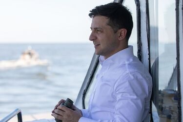 'Не твої це заслуги!' Зеленський викликав незручні питання звітом про роботу
