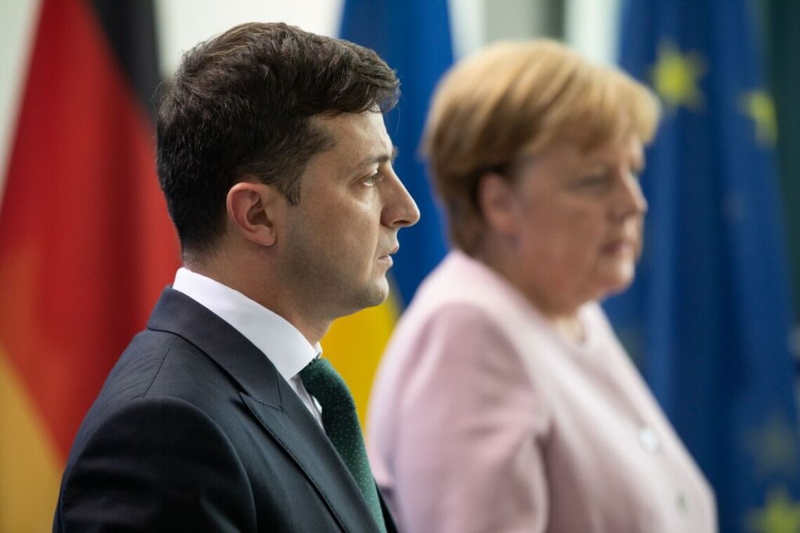 'Я не знав...' Зеленський розгнівав словами про Порошенка і Меркель