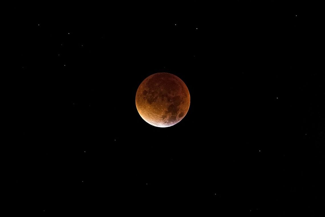 Чим загрожує місячне затемнення з 16 на 17 липня - астролог