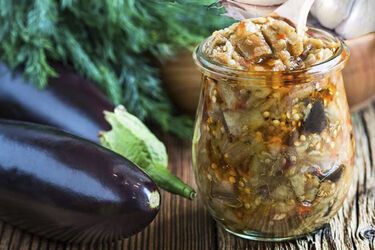 Як приготувати баклажани смачно: найпростіший рецепт на зиму