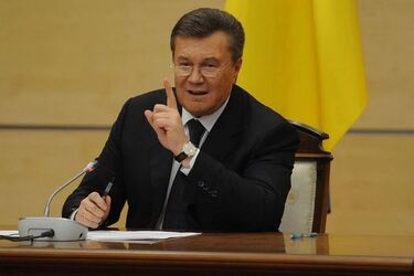 Януковича просят вернуться в Украину