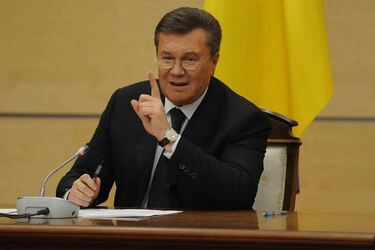 Януковича просят вернуться в Украину