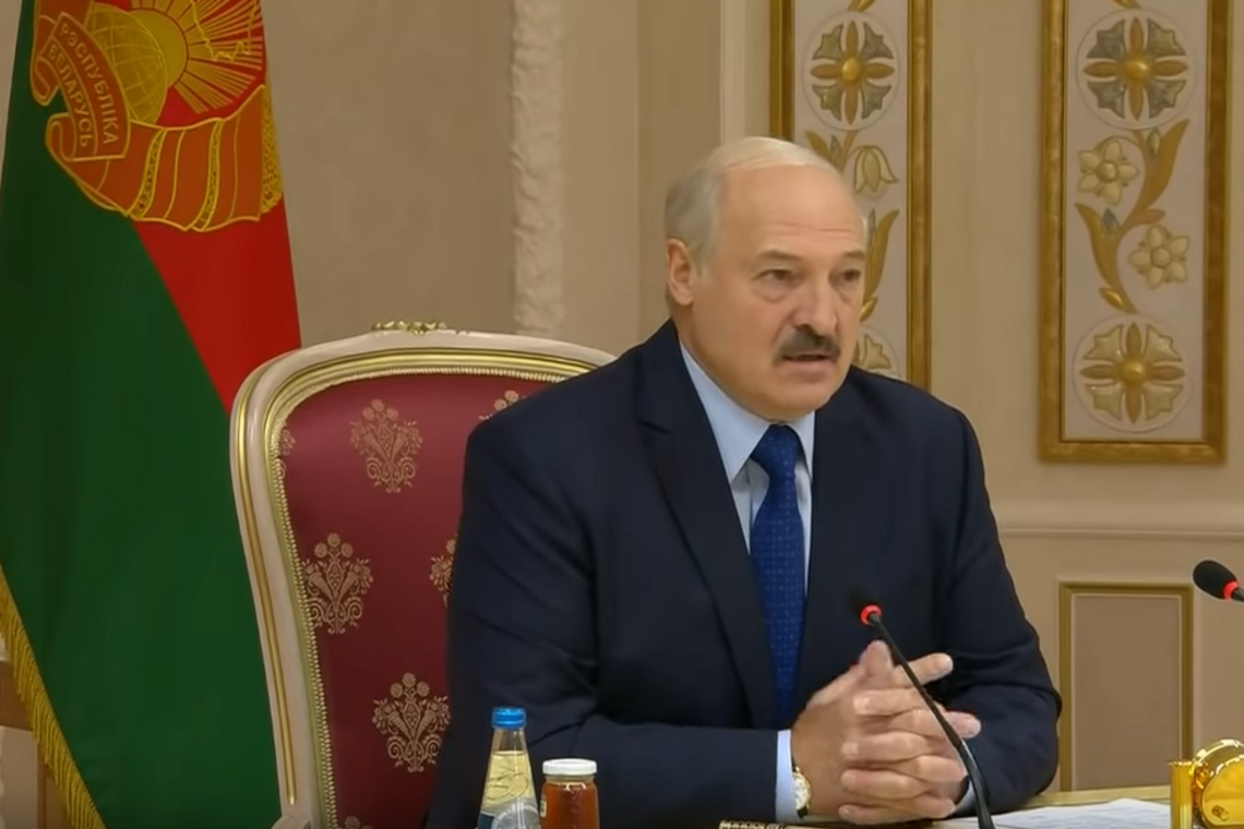А в Украине его все равно будут любить: что Лукашенко сказал про Зеленского и Крым, видео