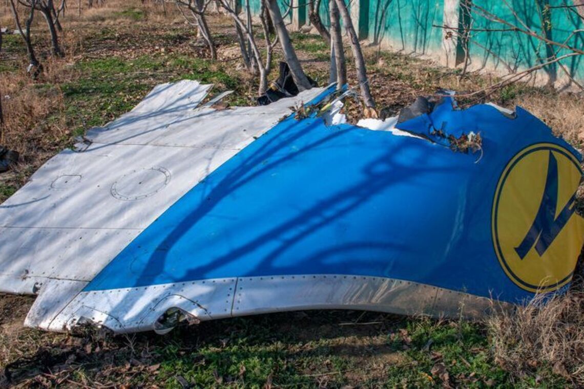 Иран подтвердил, что черные ящики сбитого самолета МАУ будут отправлены в Украину