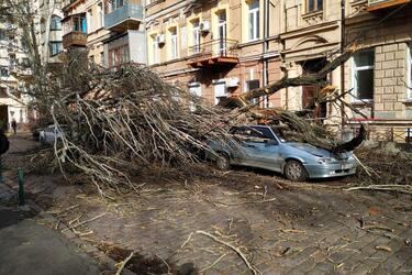 Погода в Одесі: моторошні фото і відео наслідків циклону 'Юлія'