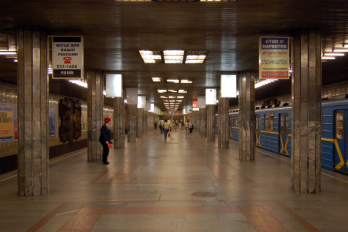 В метро Киева появятся вагоны, между которыми можно будет проходить