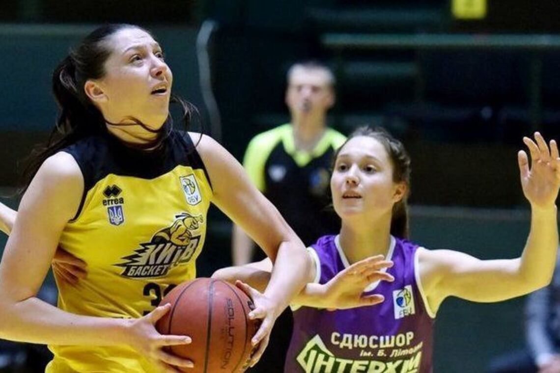 'Будешь ее брать стоя у батареи': операторы баскетбольного матча в Украине оскорбляли девушек-игроков, видео