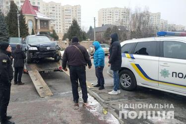 Под Киевом избили полицейского, который оформлял ДТП