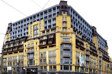 Верховний суд скасував закриття справи 'будинку-монстра' на Подолі